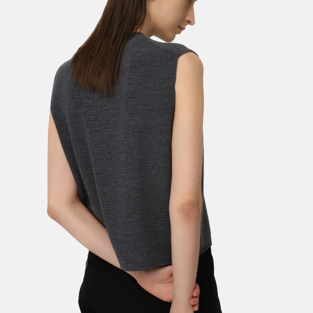 Slouchy charcoal Forever 21 sleeveless knit